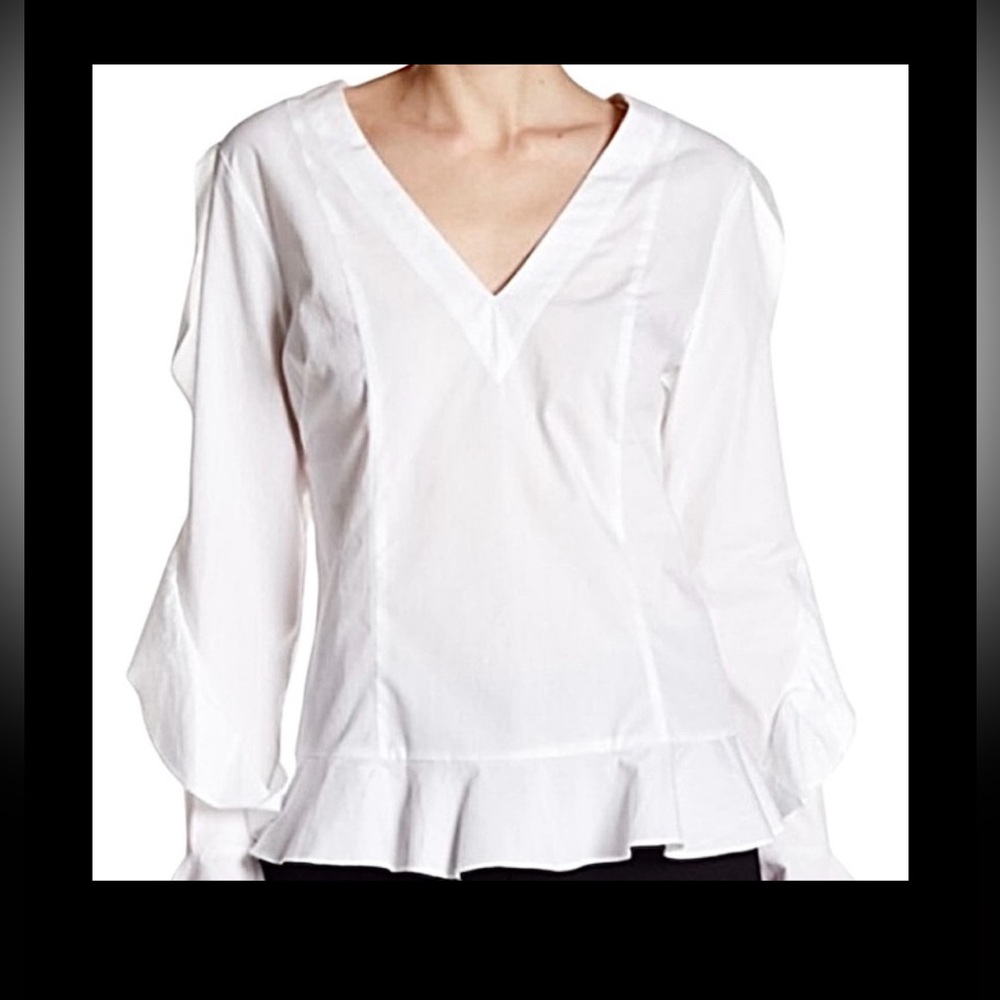 Romeo and Juliet Couture V Neck Blouse White Cotton w Ruffle Sleeves